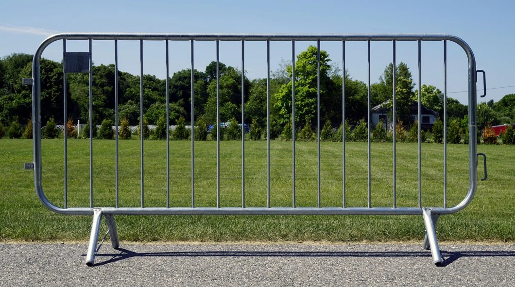 Temporary Removable Road Safety Barrier Pedestrian Crowd Control Barriers for Sale