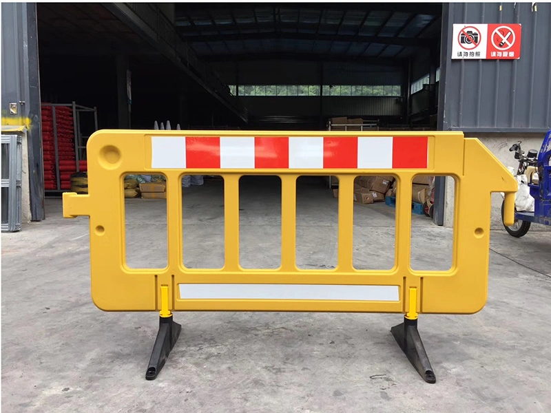 Removable Temporary Portable Plastic Traffic Barrier for Road Safety